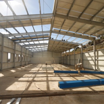 Steel structure poultry shed